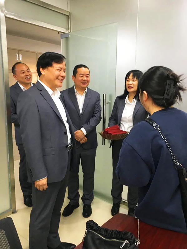 新年開門紅，爭(zhēng)創(chuàng)新佳績(jī)